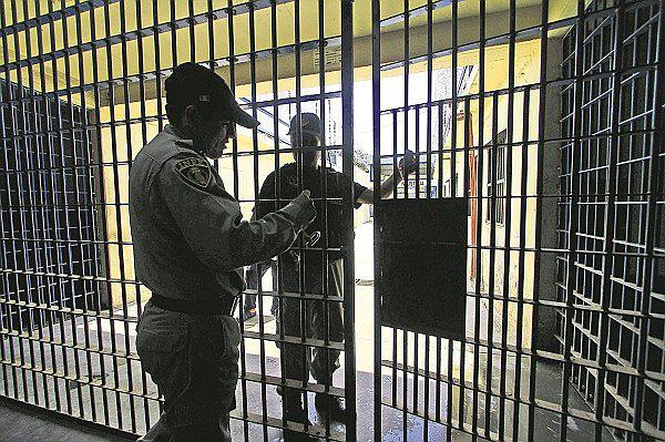 INPE: Hay 1591 extranjeros presos en el Perú