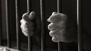 Coronavirus: Preso con prisión domiciliaria pide volver a la cárcel porque “pelea mucho” con su esposa