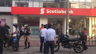 La Victoria: cinco delincuentes asaltan agencia de banco en Gamarra (VIDEO)