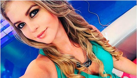 Brunella Horna luce sexy blusa en Instagram 