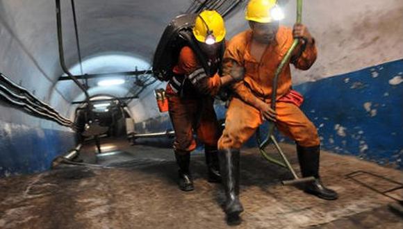 China: 29 trabajadores fueron rescatados con vida de mina 