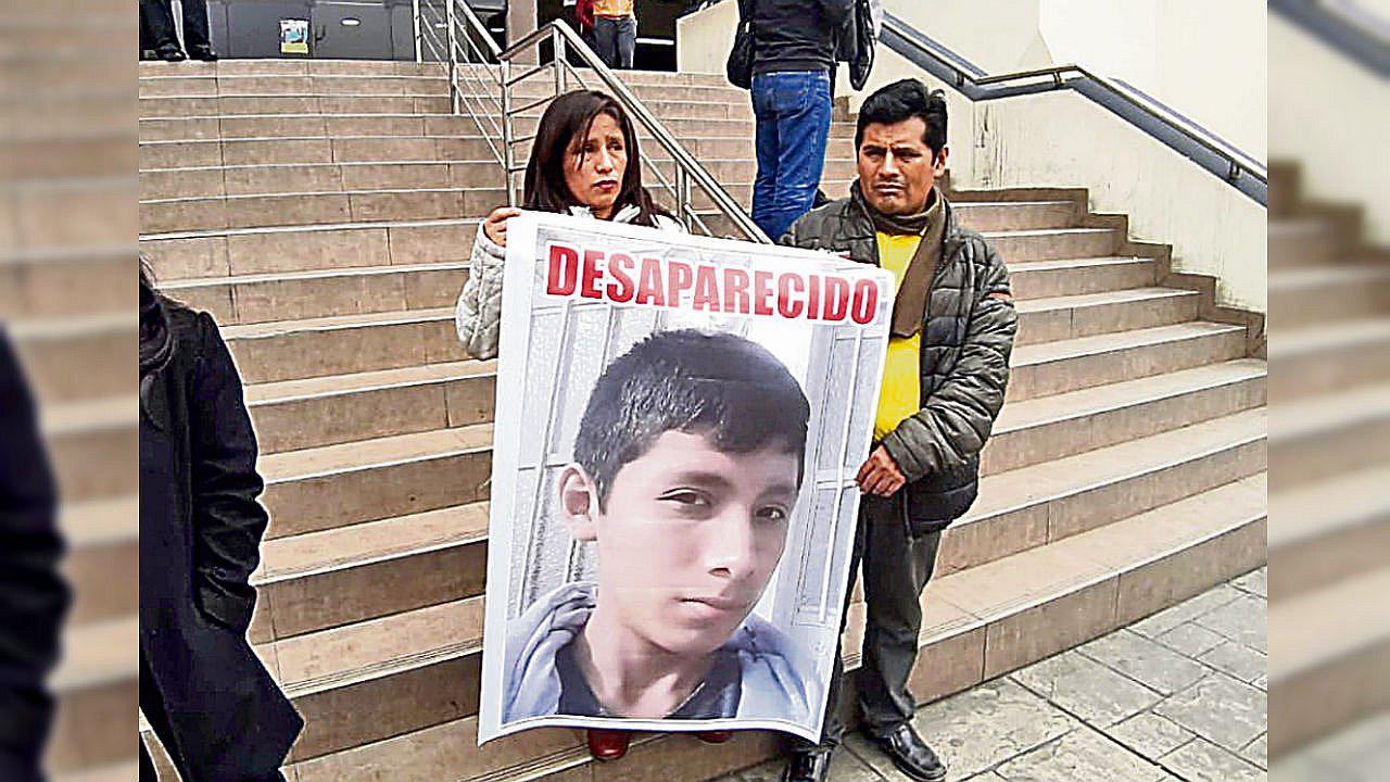 Buscan a escolar de 15 años desaparecido y familia teme que se trate de una red de pedofilia