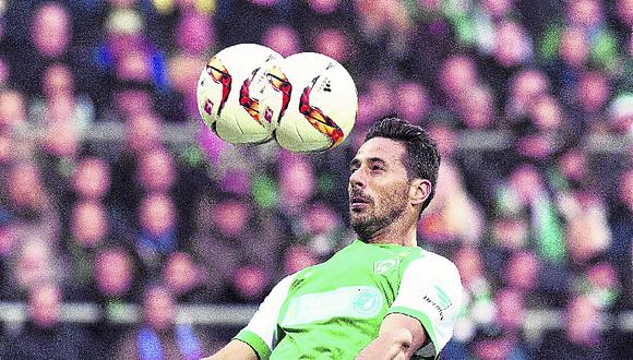 1-1 ante Stuttgart Werder Bremen logra empate con presencia de Claudio Pizarro