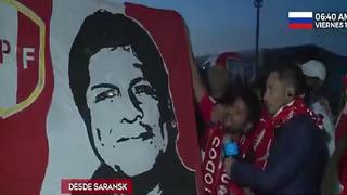 Peruano recuerda a su papito muerto en medio de la hinchada en mundial de Rusia (VIDEO)