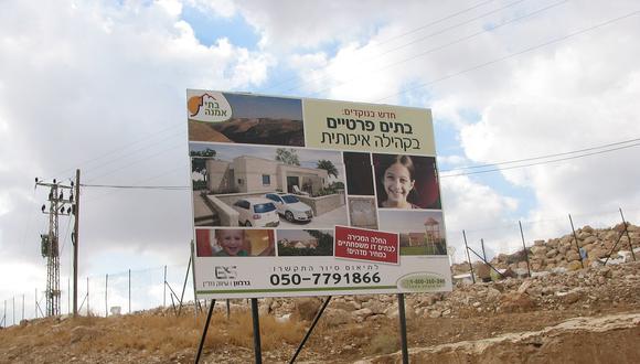 Israel despoja a palestinos de sus tierras y se las da a colonos 