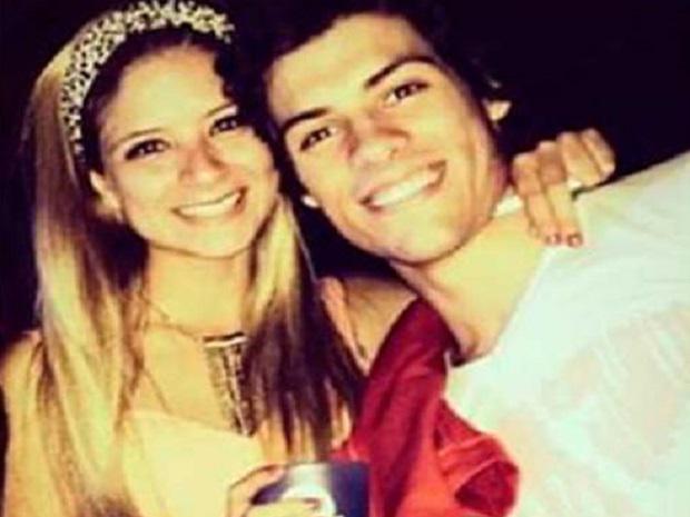 Patricio Parodi ningunea a Doménica Delgado de forma muy fea [VIDEO]