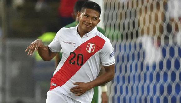 Edison Flores anotó sus dos primeros goles en este proceso eliminatorio al Mundial de Qatar frente a Colombia y Ecuador. (Foto: AFP)