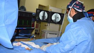 Médicos del Hospital del Niño logran resolver dos casos de menores con arritmia cardiaca sin necesidad de cirugía abierta
