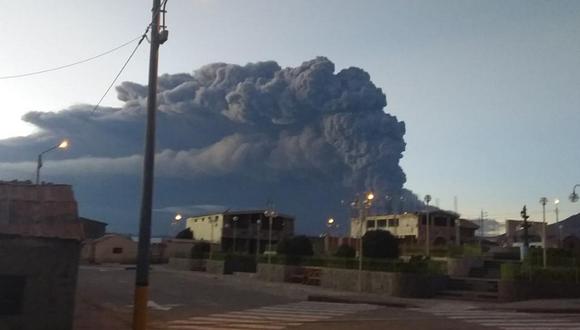 Moquegua: volcán Ubinas registró explosión que superó los 5000 metros sobre el cráter│FOTOS