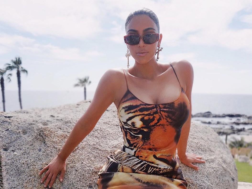 Publicación de Kim kardashian tiene más de dos millones de ‘likes’ por parte de todos sus fanáticos de Instagram. (Fotos: Instagram)