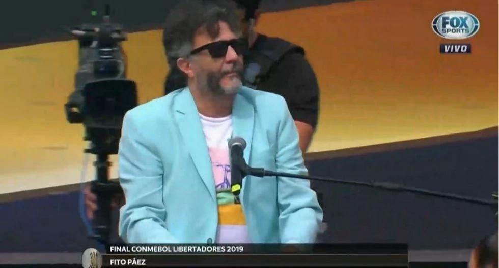 Fito Páez en su presentación en la Final de la Copa Libertadores.  (Captura de pantalla)
