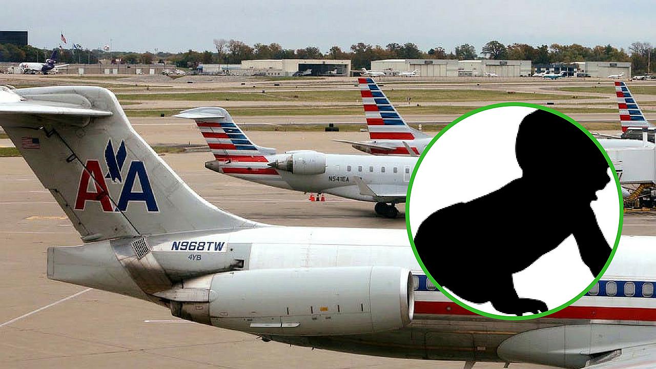 Encuentran feto de 5 meses en baño de avión