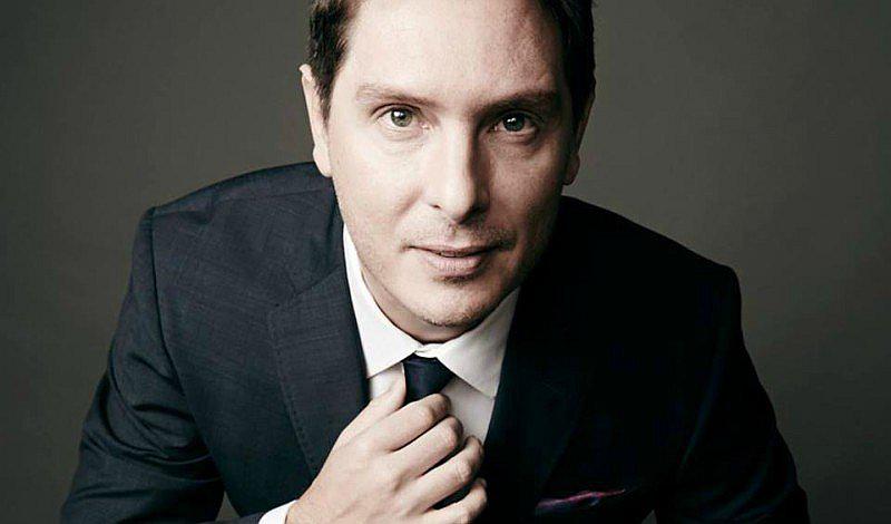 El conductor Cristian Rivero celebró sus 39 años así