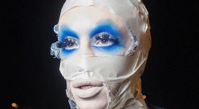 ¡De otro planeta! Se somete a 110 cirugías para transformarse en alien y queda así  