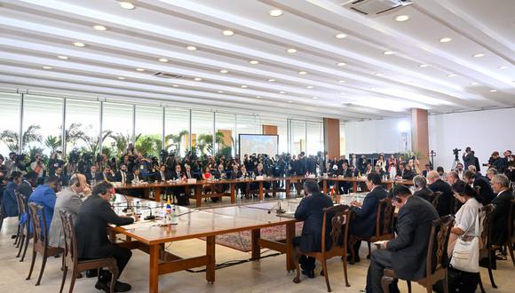 Alberto Otárola en reunión con mandatarios de América del Sur. (Foto: PCM)
