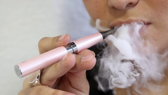 ​Los cigarrillos electrónicos o vaporizadores son "indudablemente dañinos", según informe de la OMS