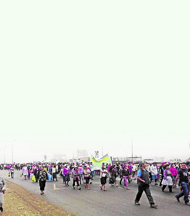 Pobladores de Carapongo exigen agua