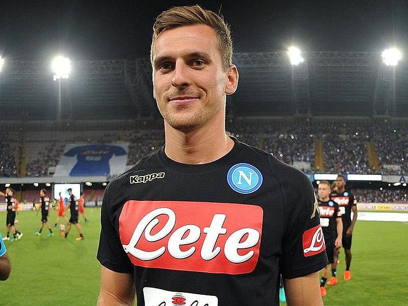 Nápoles ficha a Arkadiusz Milik para sustituir a Gonzalo Higuaín 