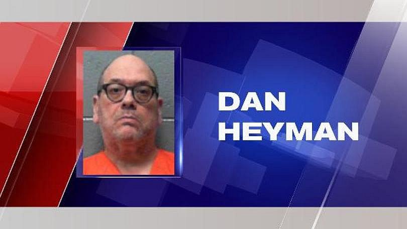 Detienen a periodista por formular preguntas a ministro de Donald Trump