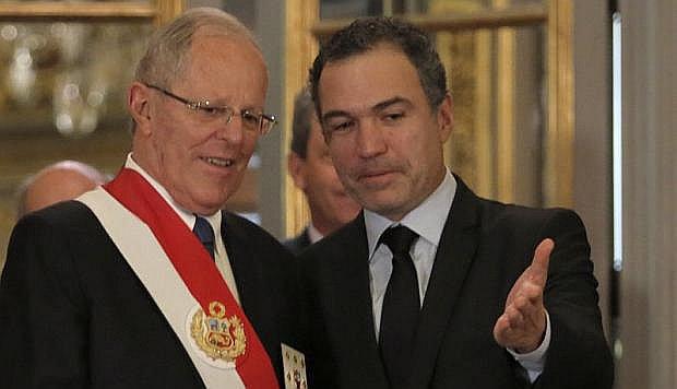 Salvador del Solar renuncia a su cargo como Ministro de Cultura 