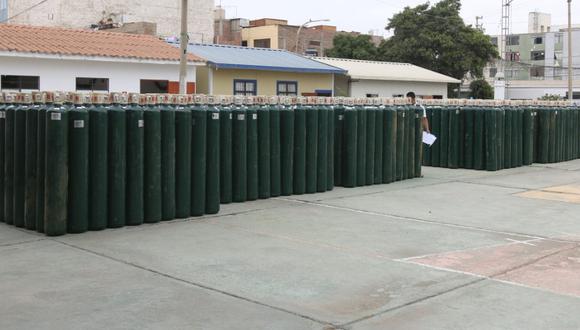 La Libertad: Los primeros 500 balones de oxígeno que llegaron a la región ya fueron recargados en Lima. (Foto: Gore La Libertad)
