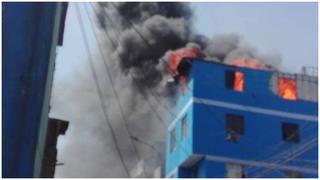 Emergencia en El Agustino: incendio en edificio causa alarma entre vecinos | VIDEO