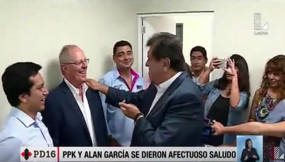 Alan García y Pedro Pablo kuczynski coincidieron en radio y así se saludaron [VIDEO] 