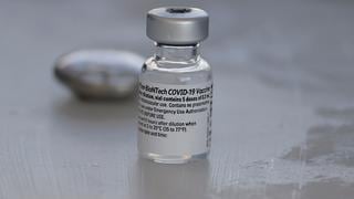 Dos ladrones roban a mano armada 20 dosis de vacuna contra el COVID-19