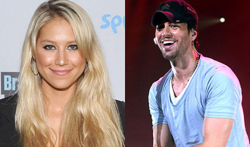Anna Kournikova baila con su bebé al ritmo de canción de Enrique Iglesias