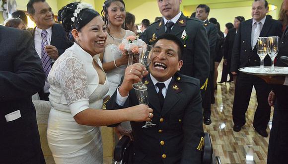 Magdalena: Policía héroe se casa en silla de ruedas y así lo celebra [FOTOS] 