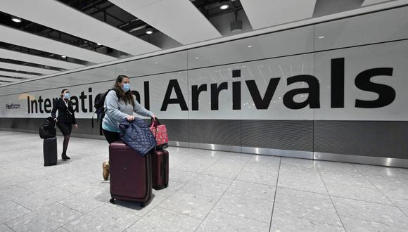 España levanta las restricciones a los viajeros procedentes de Perú y otro países. (Foto: JUSTIN TALLIS / AFP).