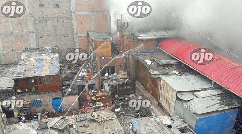 Municipalidad de Lima clausura tres galerías en Mesa Redonda