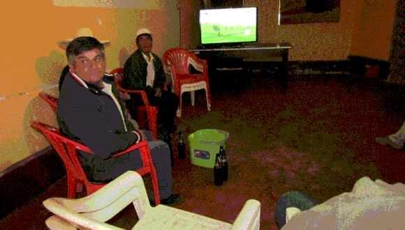 Cajamarca: Por ver el Mundial alcalde "cierra" local edil