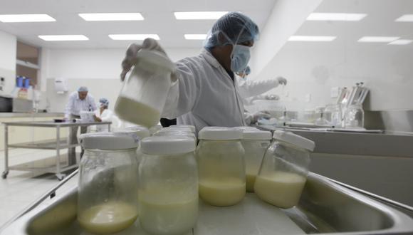 Actualmente, se cuenta en el Perú con 3 bancos de leche materna implementados y 2 en proceso de implementación. (Foto referencial: Archivo El Comercio)