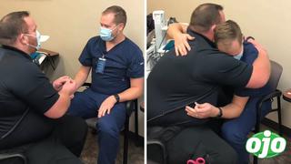 Enfermero le pide matrimonio a su novio mientras lo vacunaba contra el Covid-19 | VIDEO
