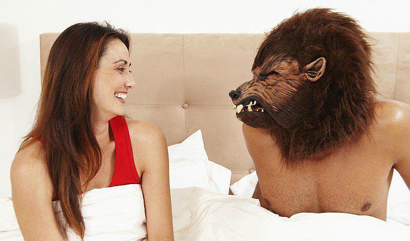 ¿Tienes imaginación en la cama? 5 formas de tener sexo más creativo