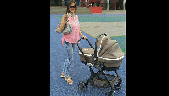 Elecciones 2016: Maju Mantilla vota junto a su bebita y publica tierna foto
