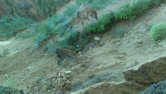La Libertad: Derrumbe por lluvias sepulta vivienda y muere una familia