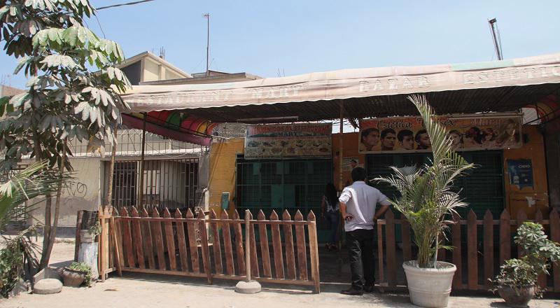 Huachipa: Desconocidos matan a dos hombres cuando comían