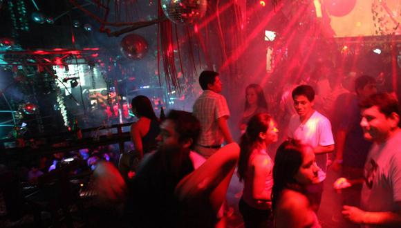Fiesta en discoteca | Foto: Andina / Referencial