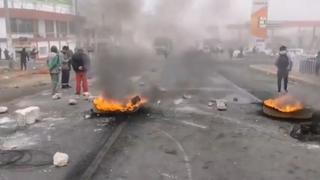 Arequipa: manifestantes de La Joya bloquearon carretera exigiendo cierre del Congreso y nuevas elecciones