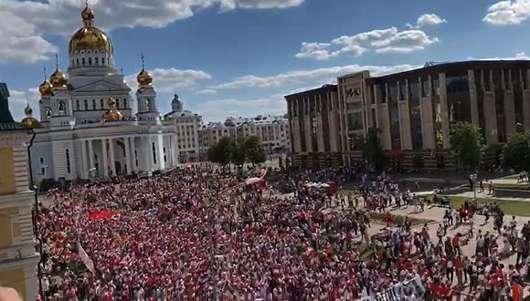 Perú vs. Dinamarca: conmovedora caminata de la hinchada  peruana en Moscú