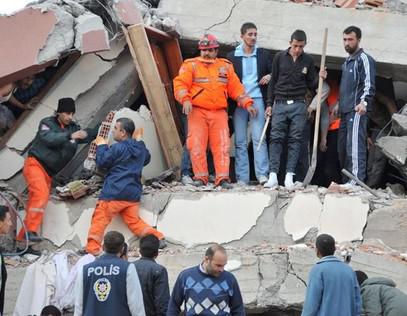 Israel ofrece ayuda a Turquía tras terremoto 