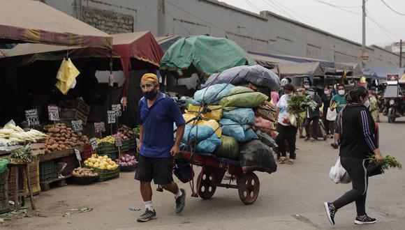Son 23 mercados ubicados en Lima y Callao y otros 13 en las regiones los que serán intervenidos. (Foto: Leandro Britto / GEC)