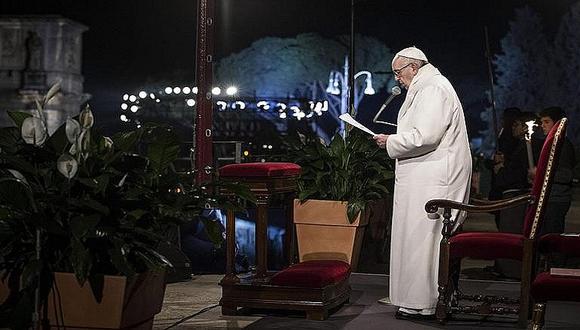 Papa Francisco recuerda en el Via Crucis a los refugiados y a los terroristas [EN VIVO]