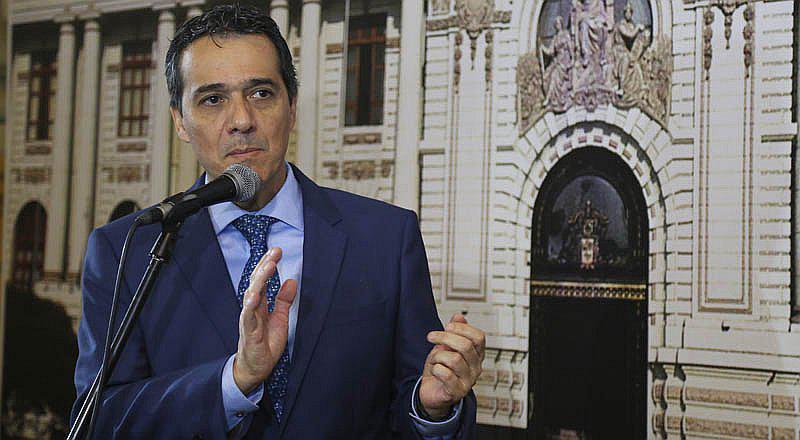 Alonso Segura a Alfredo Thorne: Que se retracte o que dé nombres 