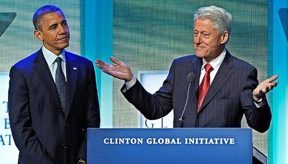 Bill Clinton critica a Barack Obama, el “padrino” de su esposa Hillary Clinton