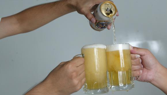 Surquillo suspenden venta y consumo de bebidas alcohólicas durante cuarentena. (Foto: Manuel García Miro/GEC)