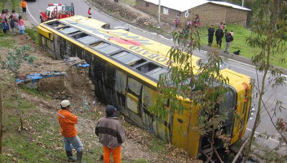 Accidente de ómnibus deja 17 muertos y 50 heridos en el Cusco 