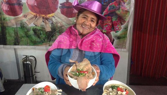​Invierno en Lima: ciudadanos combaten el frío con sopa de cuy (VIDEO)